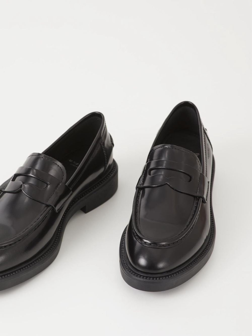 NWT Vagabond “Alex W” black leather loafers - Picture 3 of 9